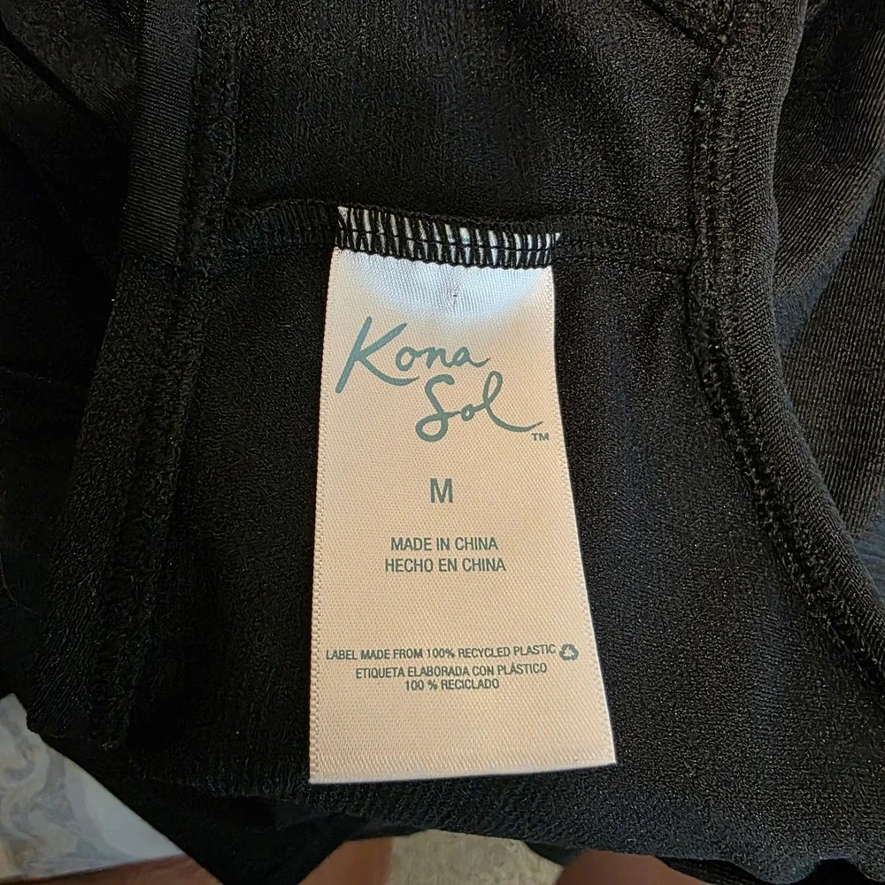 Kona Sol Womens Black Split Back Tankini Swim Top Built-in Bra Medium